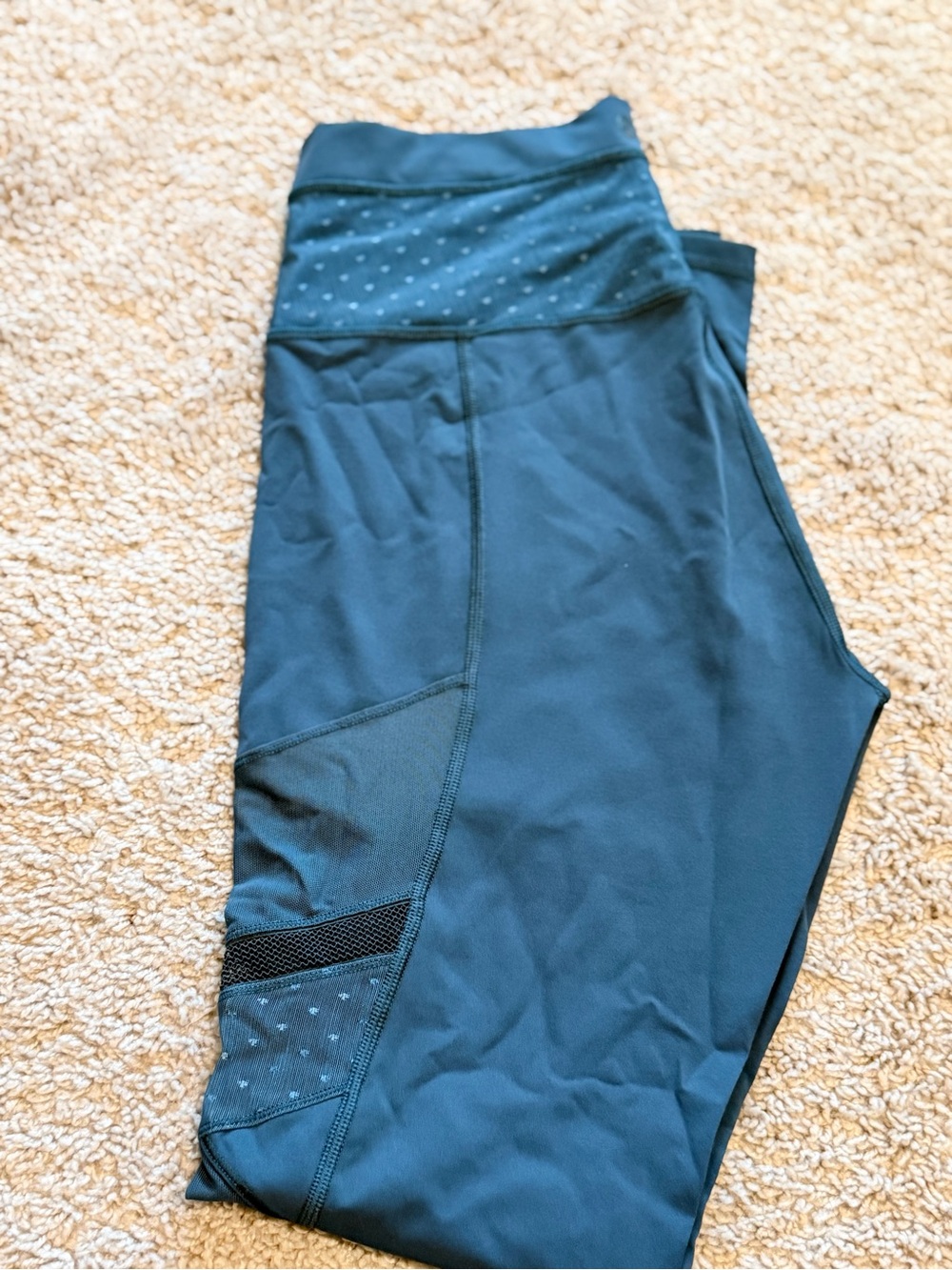 Teal Lululemon Athletic Leggings with Mesh Detail